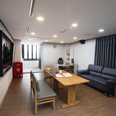 Cinema House Hotel In Busan Luaran gambar
